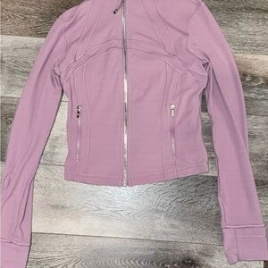 Women's lululemon nulu jacket (lavender) size 8